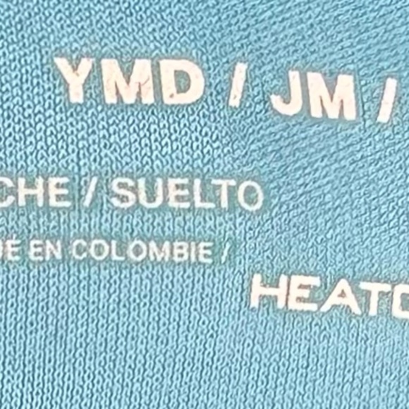 Under Armour Youth Shirt With Hoodie – Loose Fit Training Top (YMD / Medium) - Picture 6 of 6